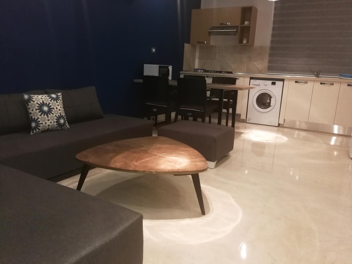 ビゼルト London Houseアパートホテル エクステリア 写真