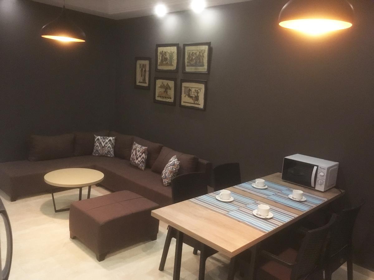 ビゼルト London Houseアパートホテル エクステリア 写真