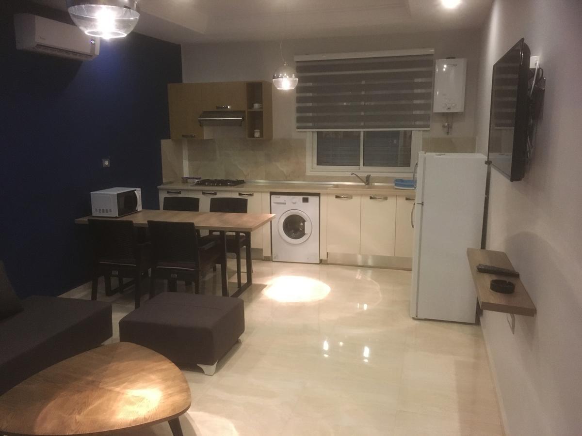 ビゼルト London Houseアパートホテル エクステリア 写真