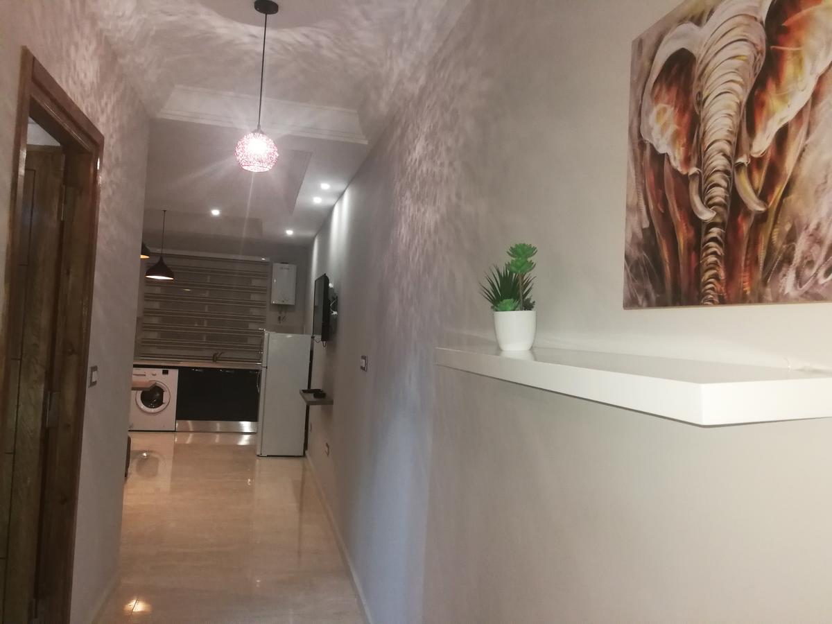 ビゼルト London Houseアパートホテル エクステリア 写真