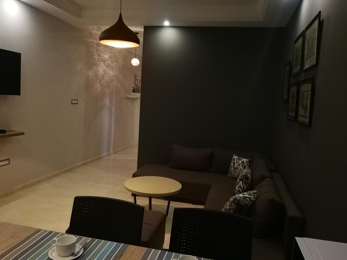 ビゼルト London Houseアパートホテル エクステリア 写真