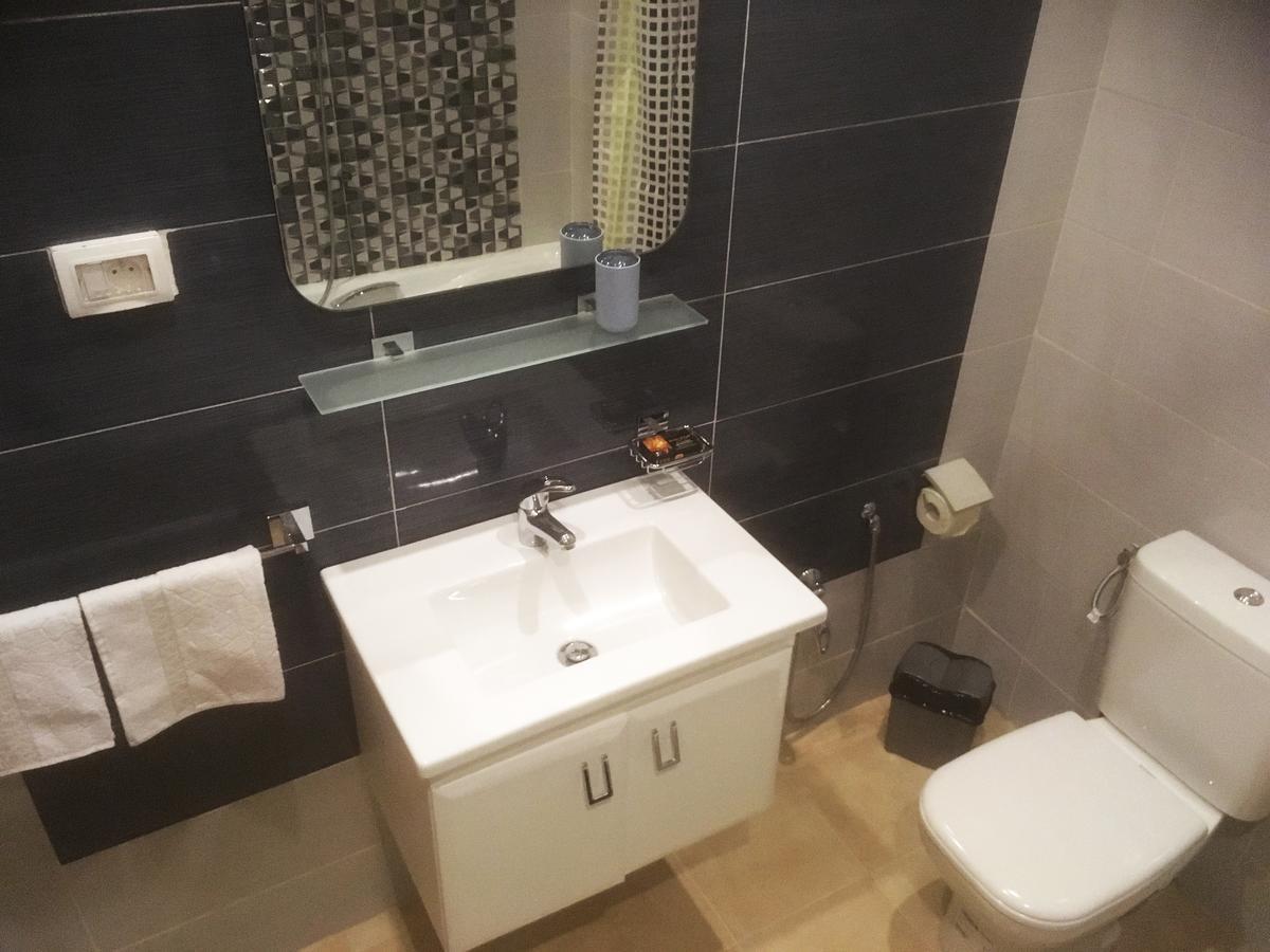 ビゼルト London Houseアパートホテル エクステリア 写真